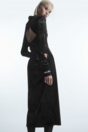 Dámské Šaty COS Open-Back Velvet Midi Černé | KGMH-45609