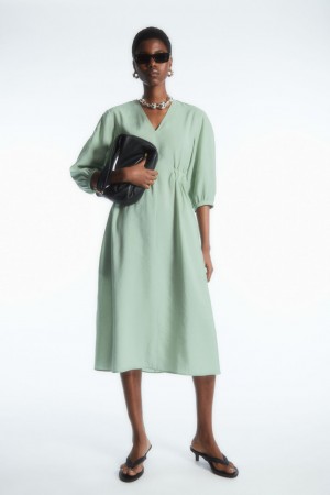 Dámské Šaty COS Voluminous V-Neck Světle Zelene | LOCK-79583