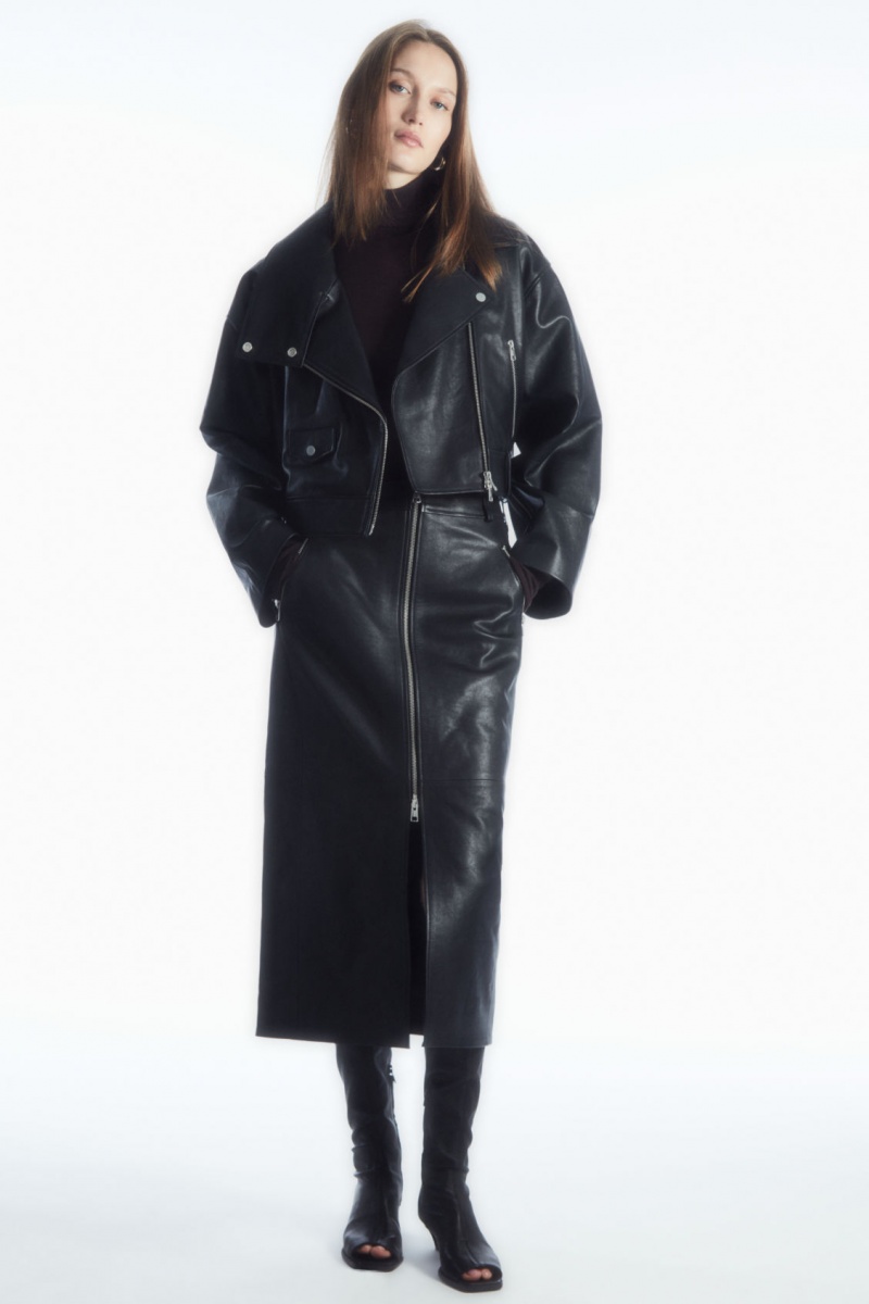 Dámské Bundy COS Oversized Cropped Læder Cyklistické Černé | HXJM-20596