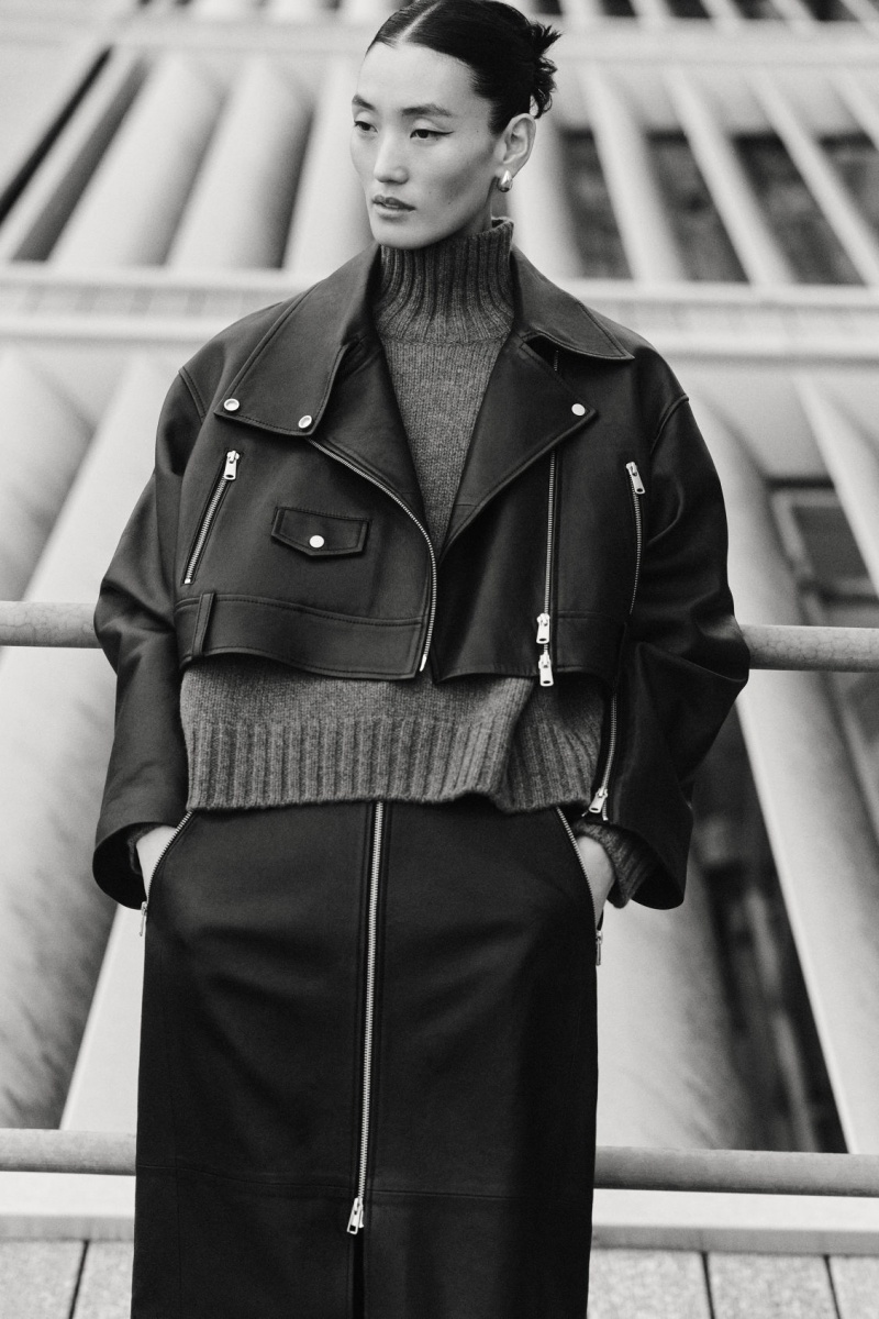 Dámské Bundy COS Oversized Cropped Læder Cyklistické Černé | HXJM-20596