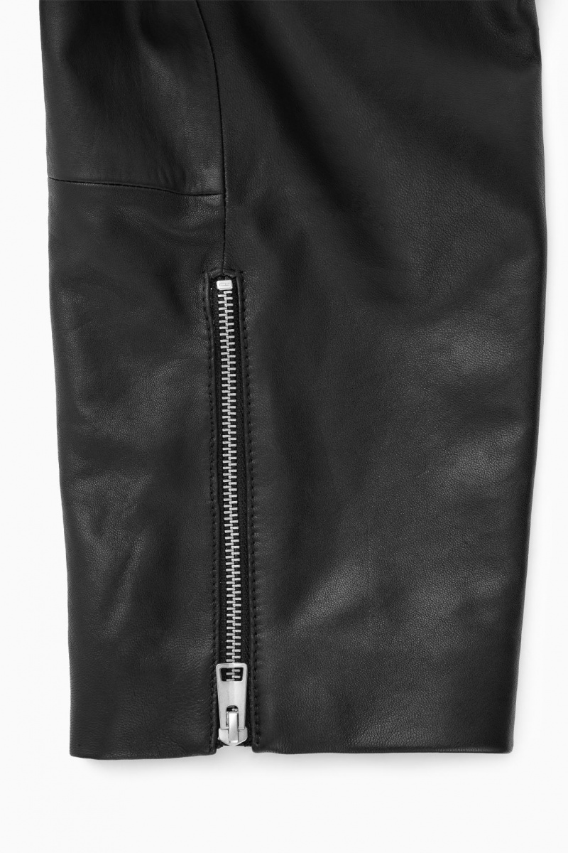 Dámské Bundy COS Oversized Cropped Læder Cyklistické Černé | HXJM-20596