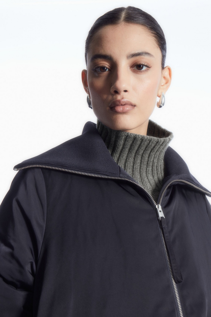 Dámské Bundy COS Žebrovaný-Collar Puffer Tmavě Blankyt | EQKJ-64037
