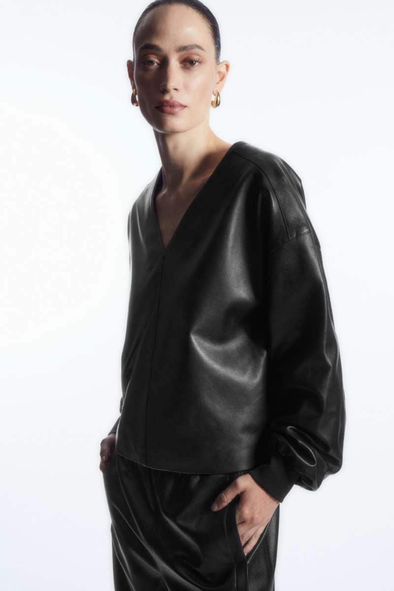 Dámské Topy COS Oversized V-Neck Læder Černé | WASX-43567