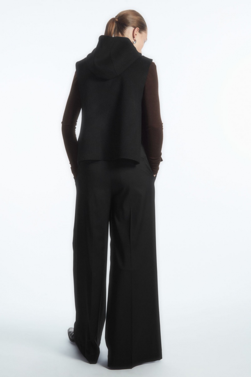 Dámské Vesta COS Double-Faced Hybridní S Kapucí Černé | RWSN-04186