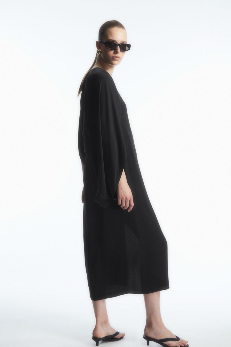 Dámské Šaty COS Asymmetric-Sleeve Draped Midi Černé | FVZM-95231