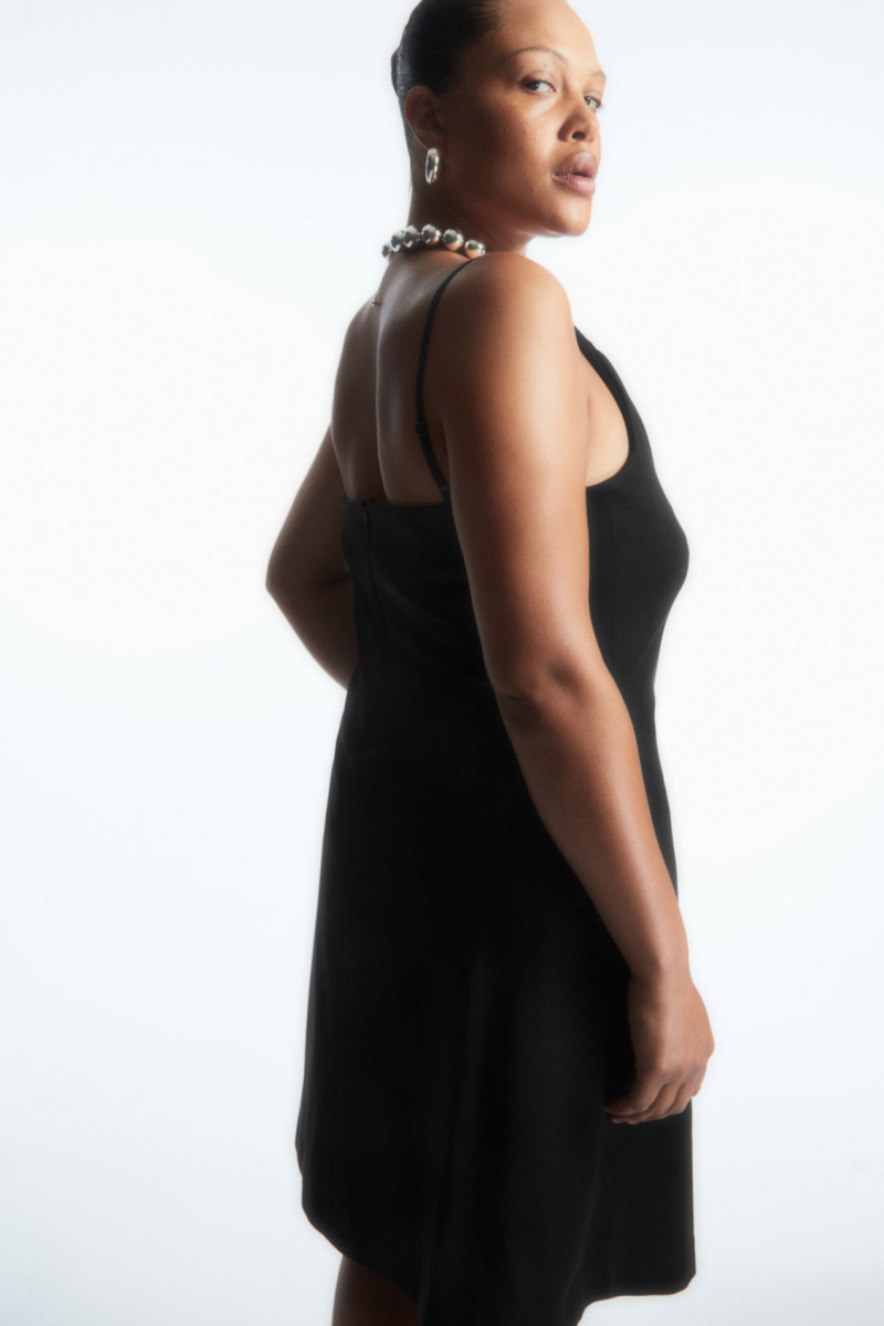 Dámské Šaty COS Asymmetric Draped Mini Černé | CWMN-67195