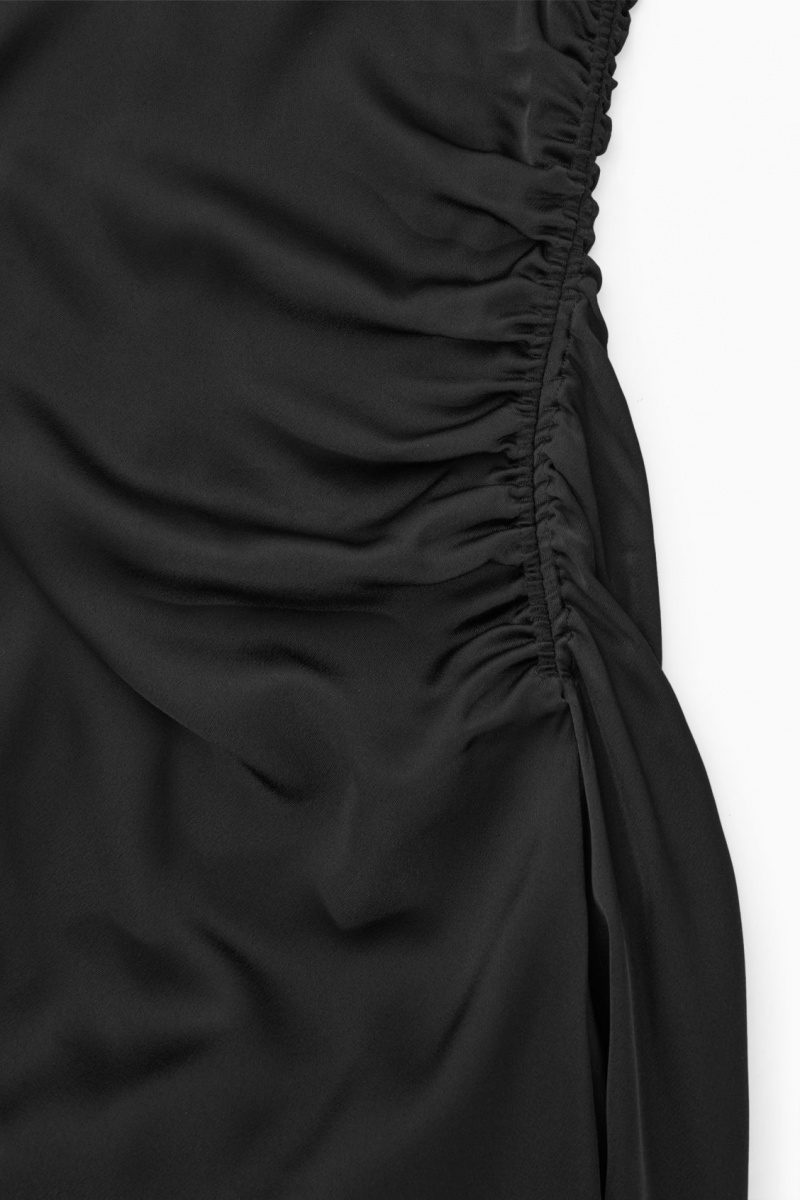 Dámské Šaty COS Asymmetric Gathered Satin Midi Černé | TXQB-07329