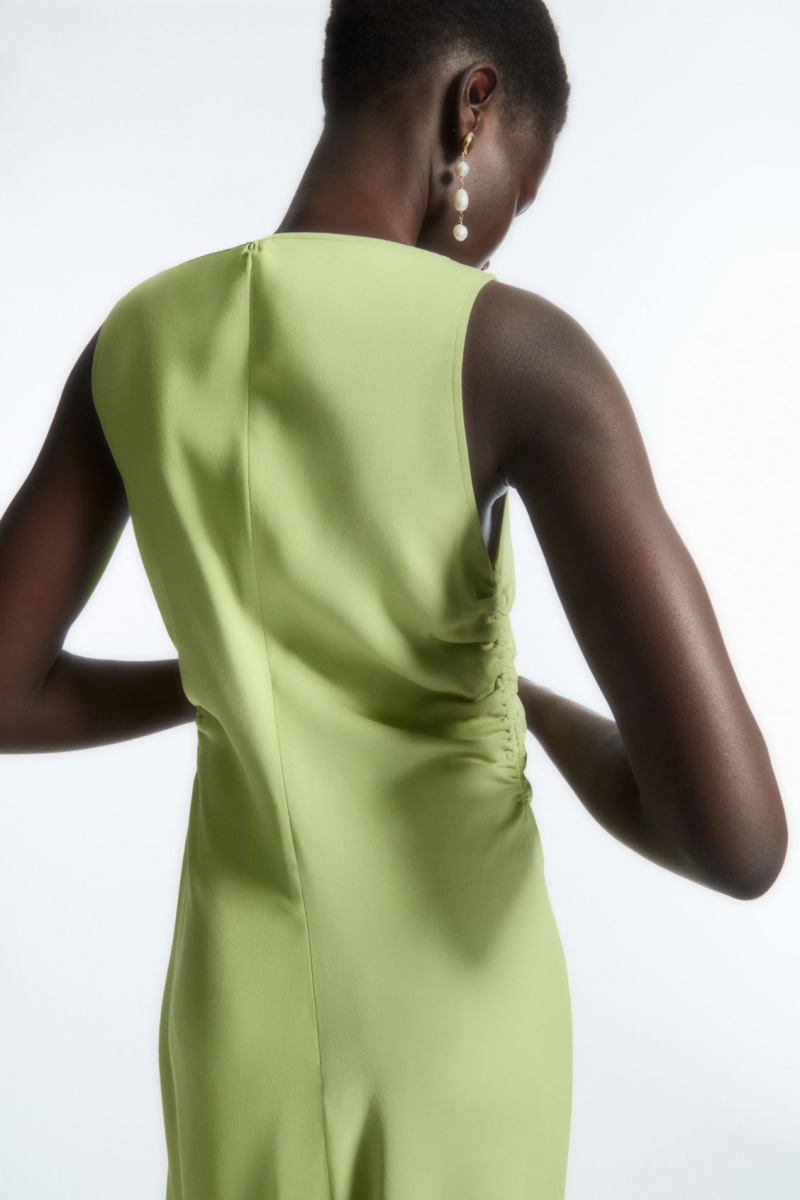 Dámské Šaty COS Asymmetric Gathered Satin Midi Zelene | RXQS-53490